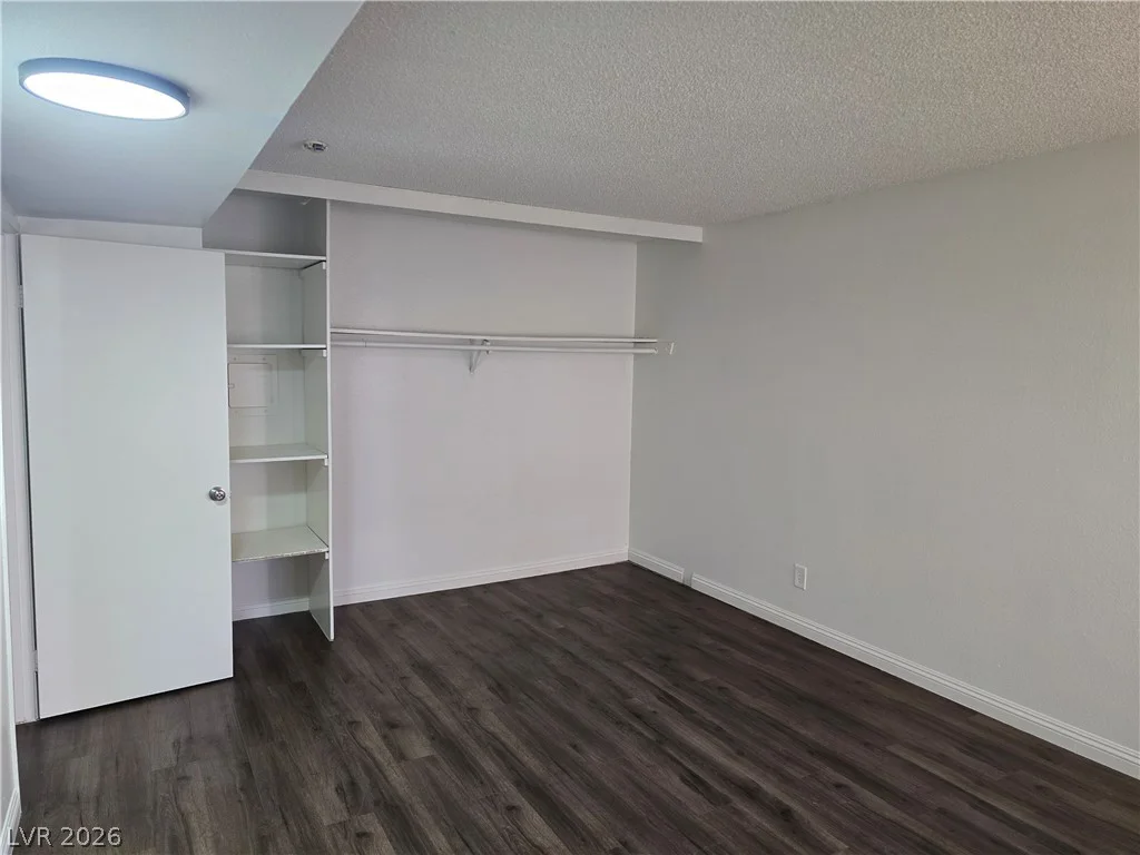 1405 Vegas Valley, Las Vegas, NV 89169