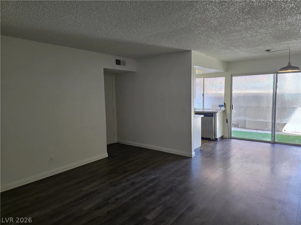 1405 Vegas Valley, Las Vegas, NV 89169