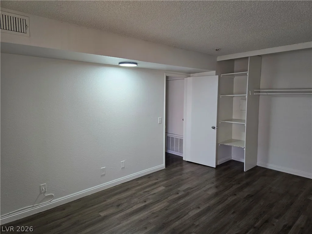 1405 Vegas Valley, Las Vegas, NV 89169