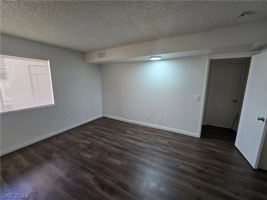 1405 Vegas Valley, Las Vegas, NV 89169