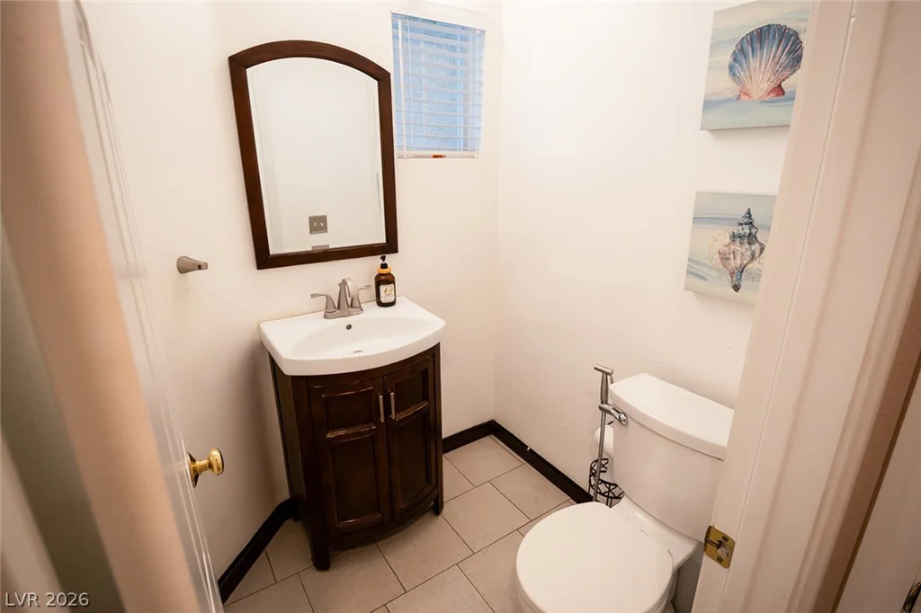805 Old Mine Creek, Las Vegas, NV 89134