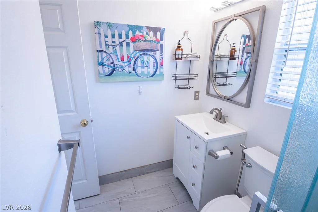805 Old Mine Creek, Las Vegas, NV 89134
