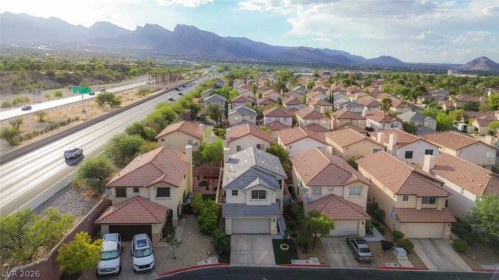 805 Old Mine Creek, Las Vegas, NV 89134