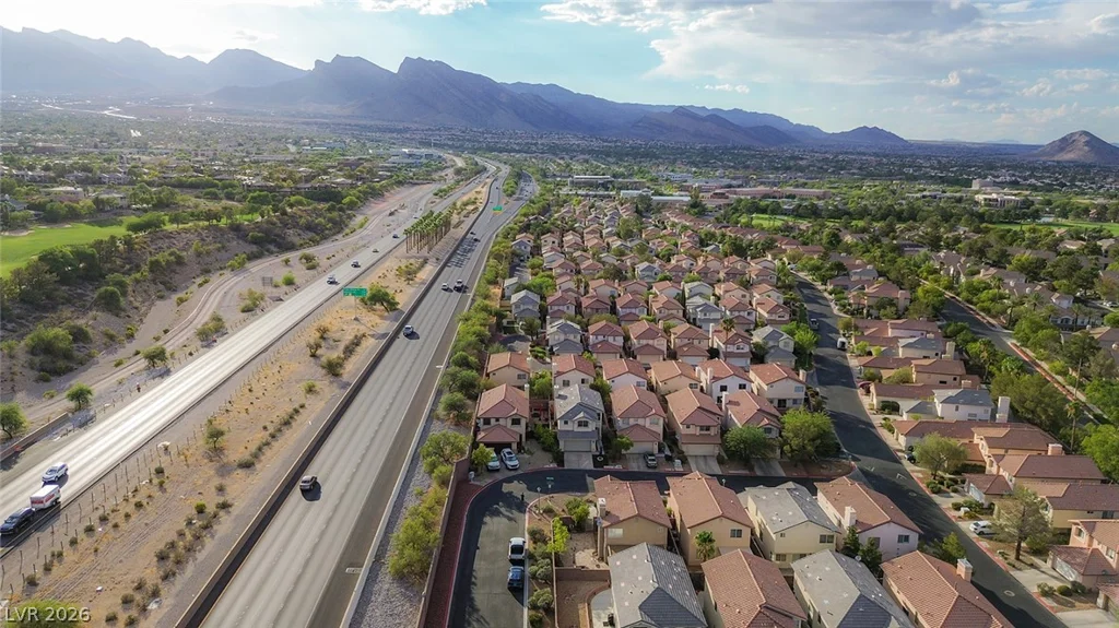 805 Old Mine Creek, Las Vegas, NV 89134