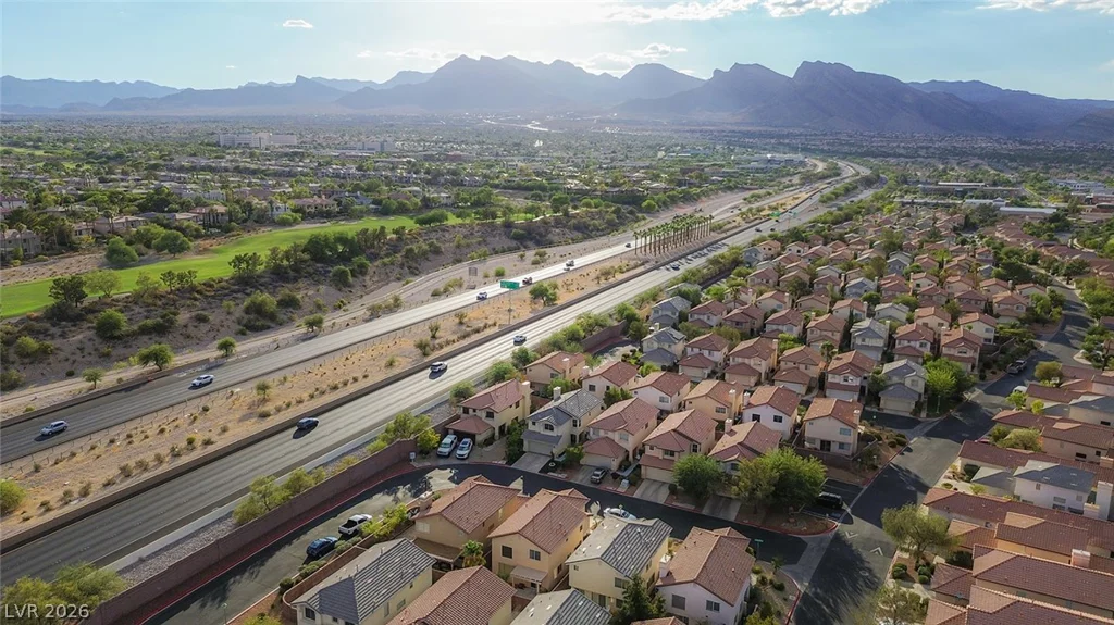 805 Old Mine Creek, Las Vegas, NV 89134