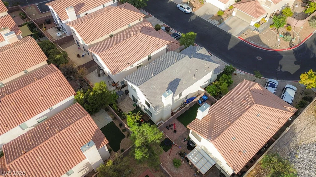 805 Old Mine Creek, Las Vegas, NV 89134