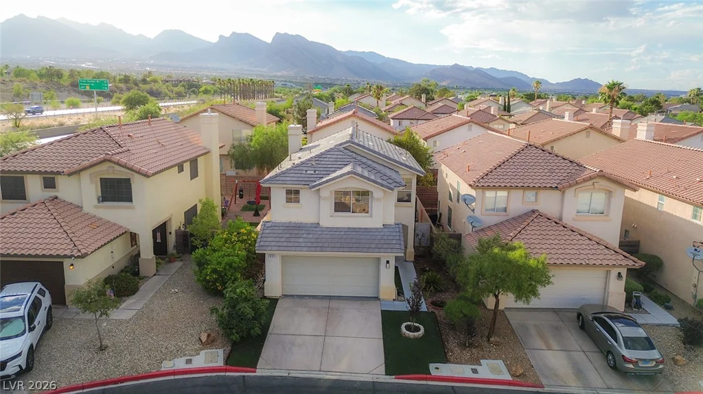 805 Old Mine Creek, Las Vegas, NV 89134