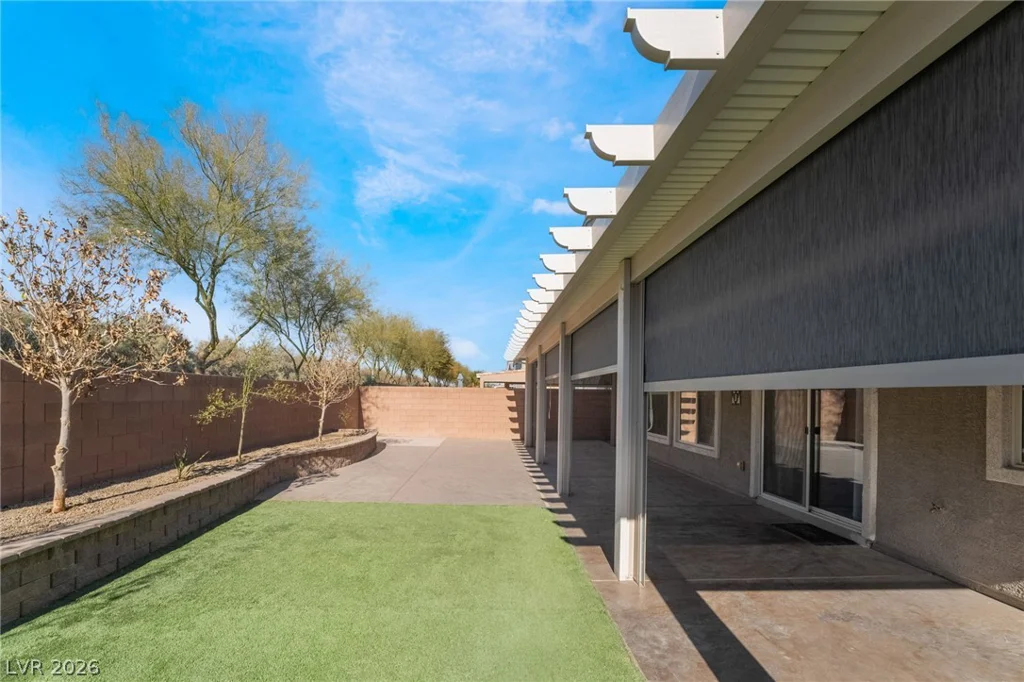 9883 Russian Hill, Las Vegas, NV 89141