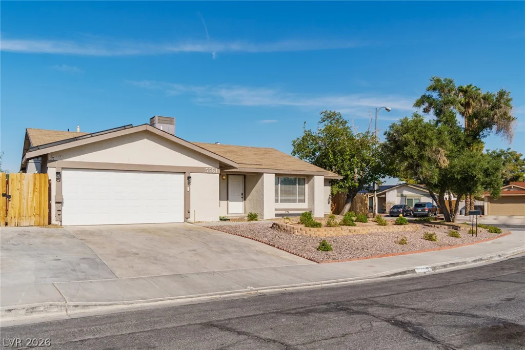 5551 Corral, Las Vegas, NV 89119