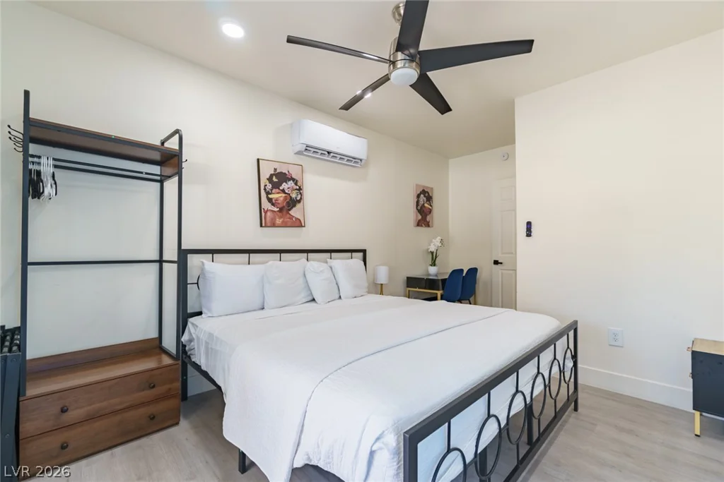 3080 Garnet, Las Vegas, NV 89121