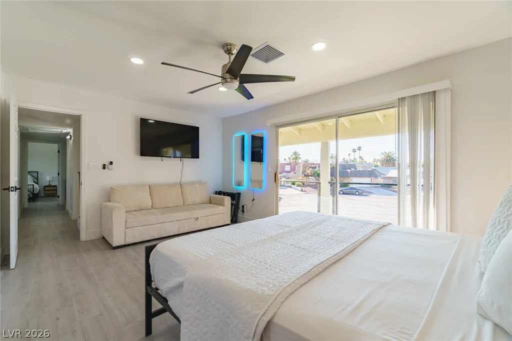 3080 Garnet, Las Vegas, NV 89121