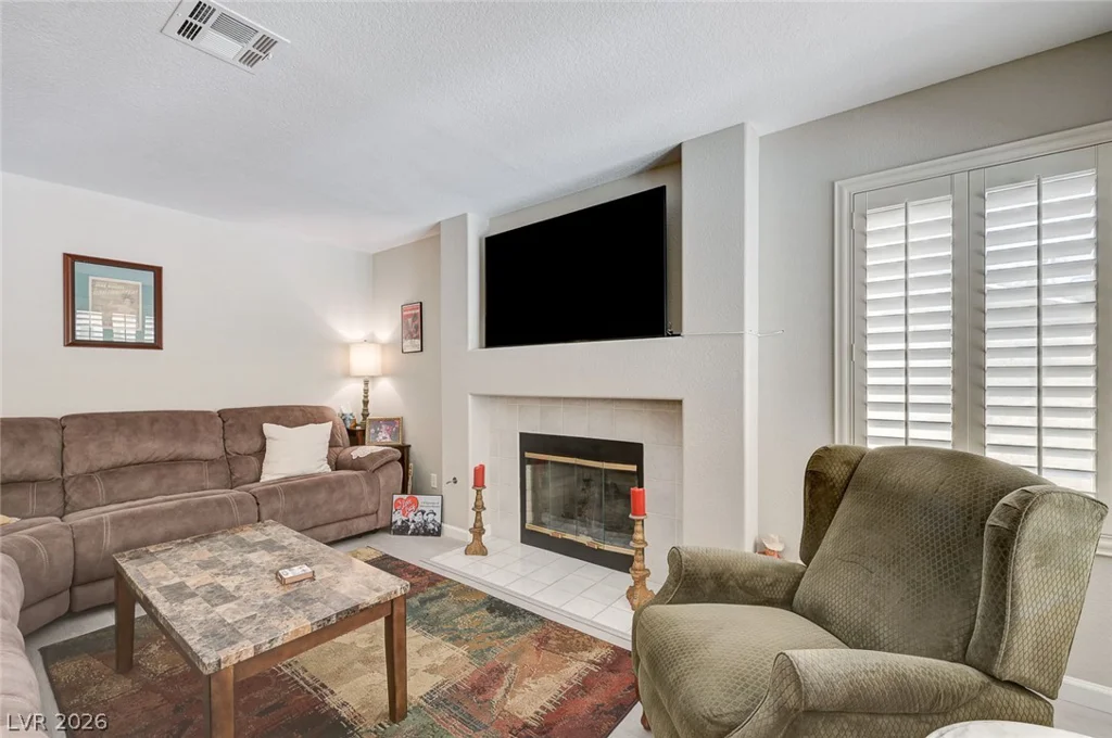 295 Vallarte, Henderson, NV 89014
