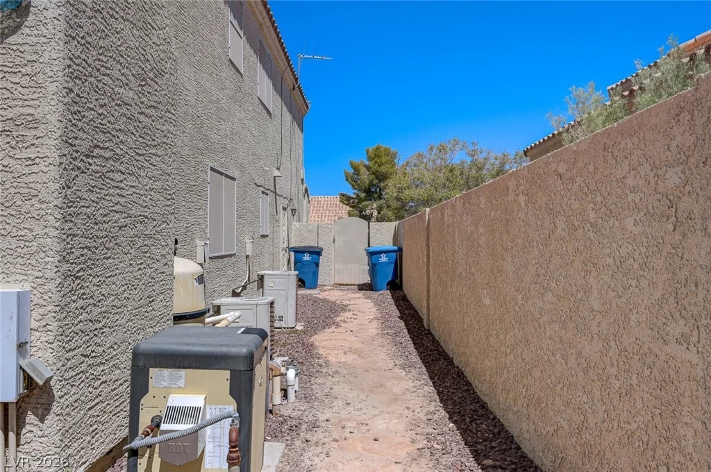 295 Vallarte, Henderson, NV 89014