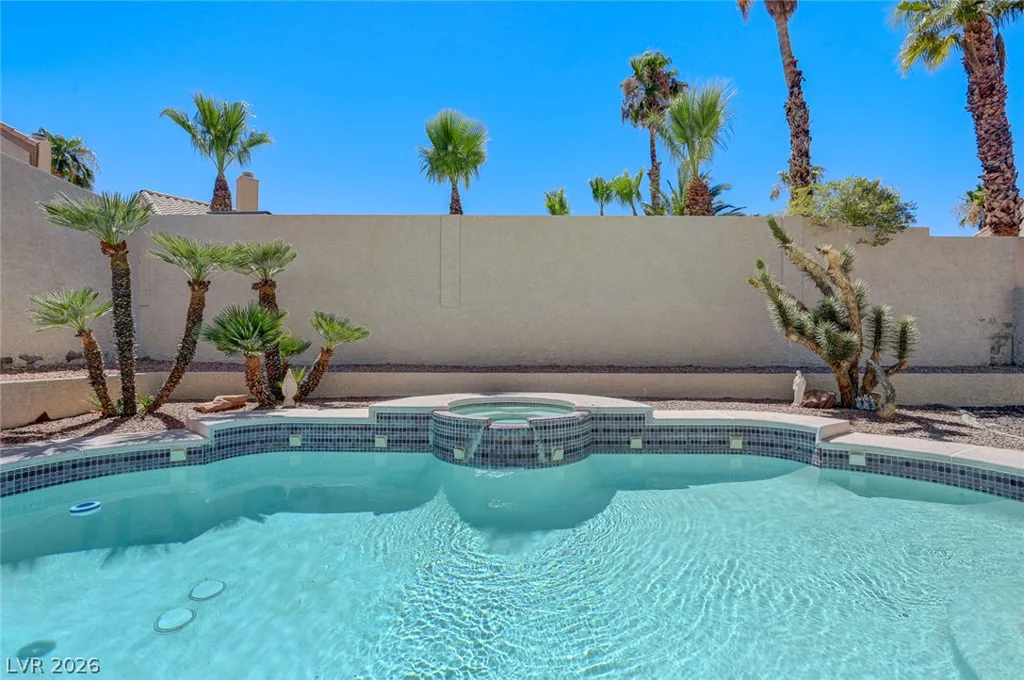 295 Vallarte, Henderson, NV 89014
