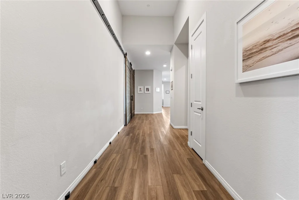 8657 Hartmont, Las Vegas, NV 89166