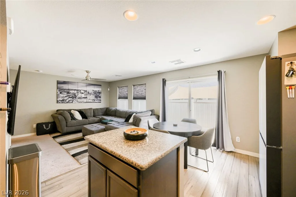 1896 Via Del Rey, Las Vegas, NV 89115