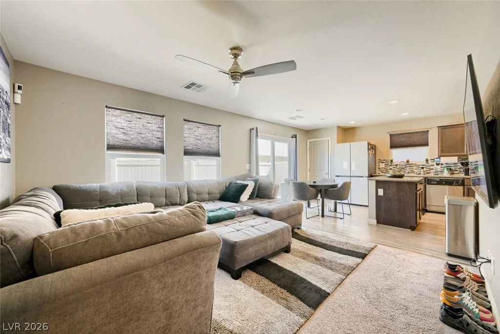 1896 Via Del Rey, Las Vegas, NV 89115