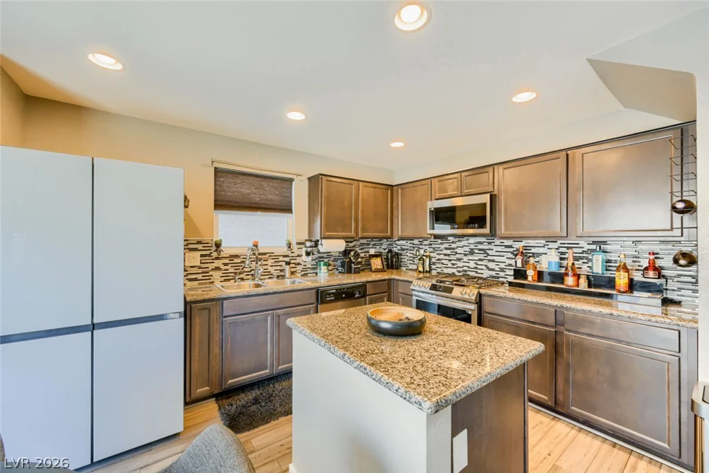 1896 Via Del Rey, Las Vegas, NV 89115