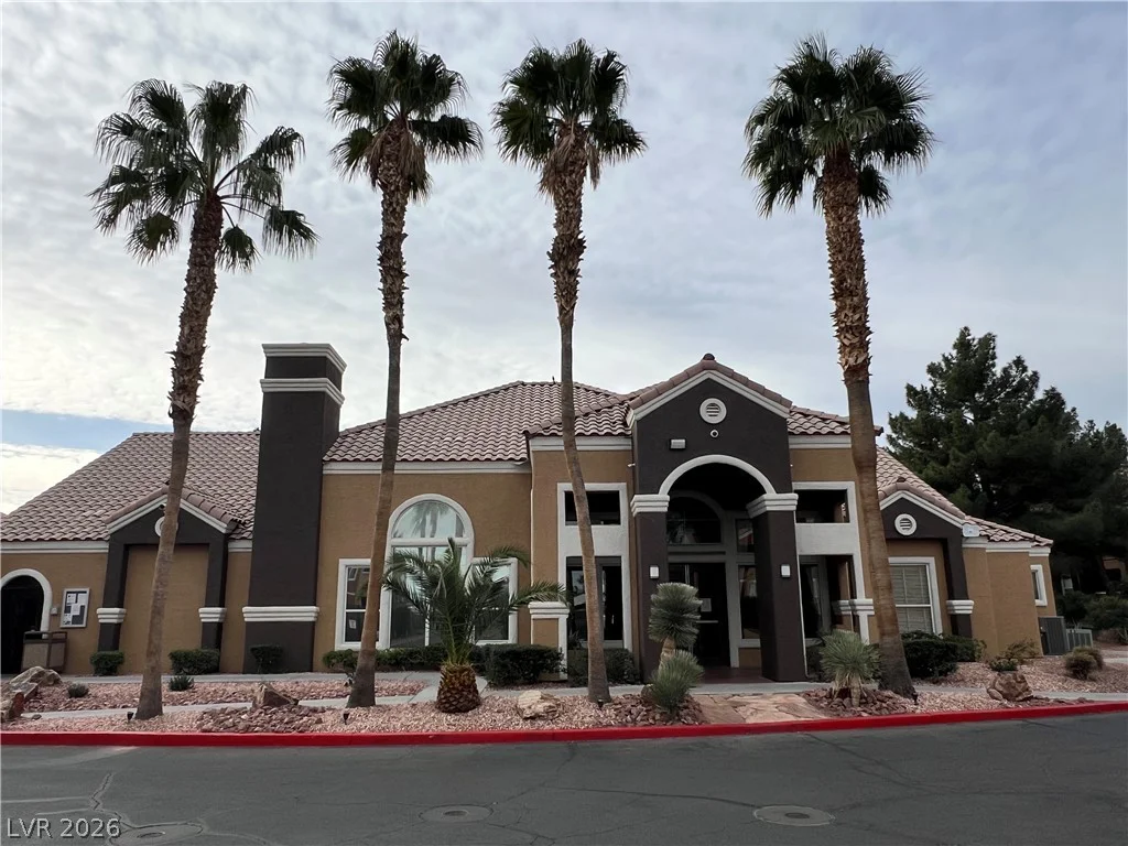 8101 Flamingo, Las Vegas, NV 89147
