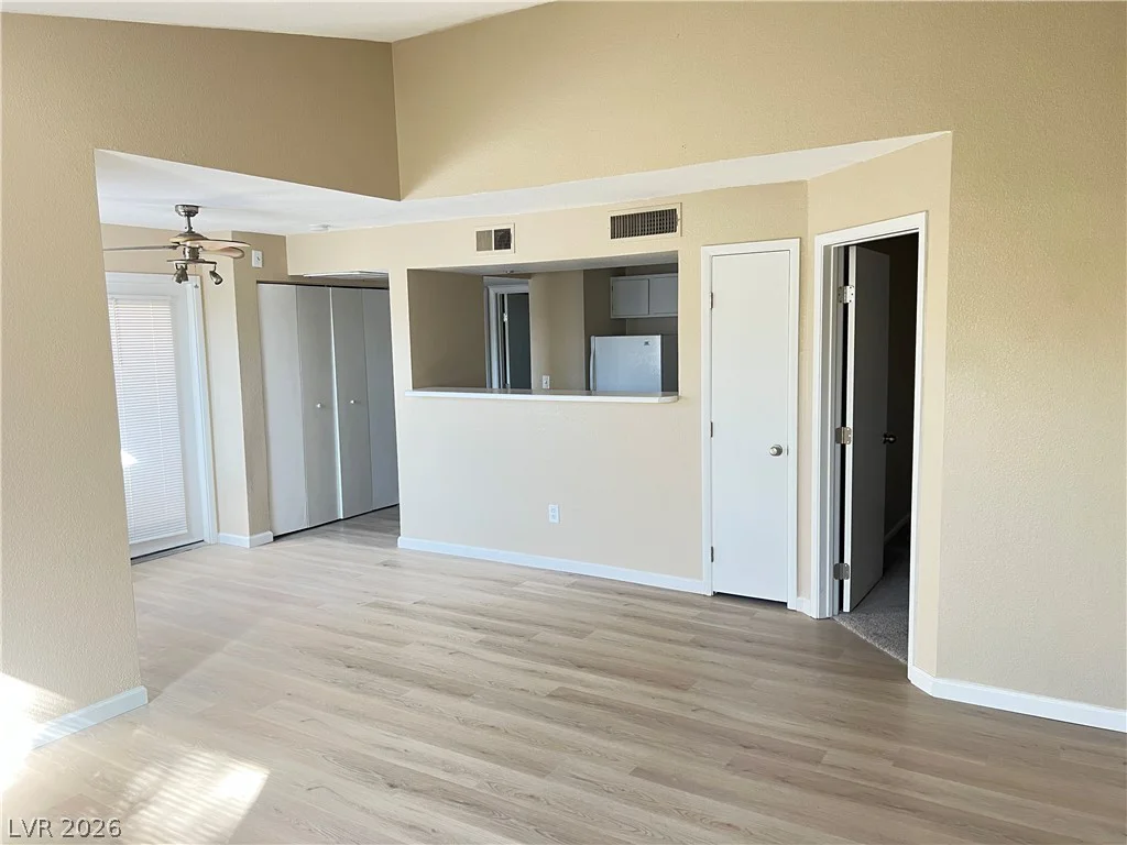8101 Flamingo, Las Vegas, NV 89147