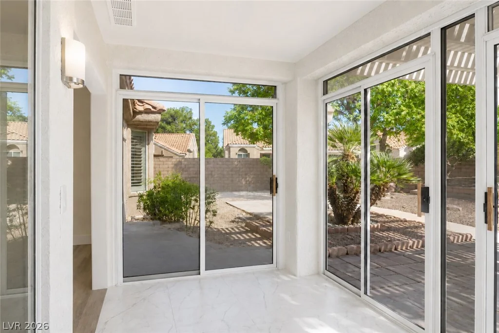 8701 Villa Ridge, Las Vegas, NV 89134