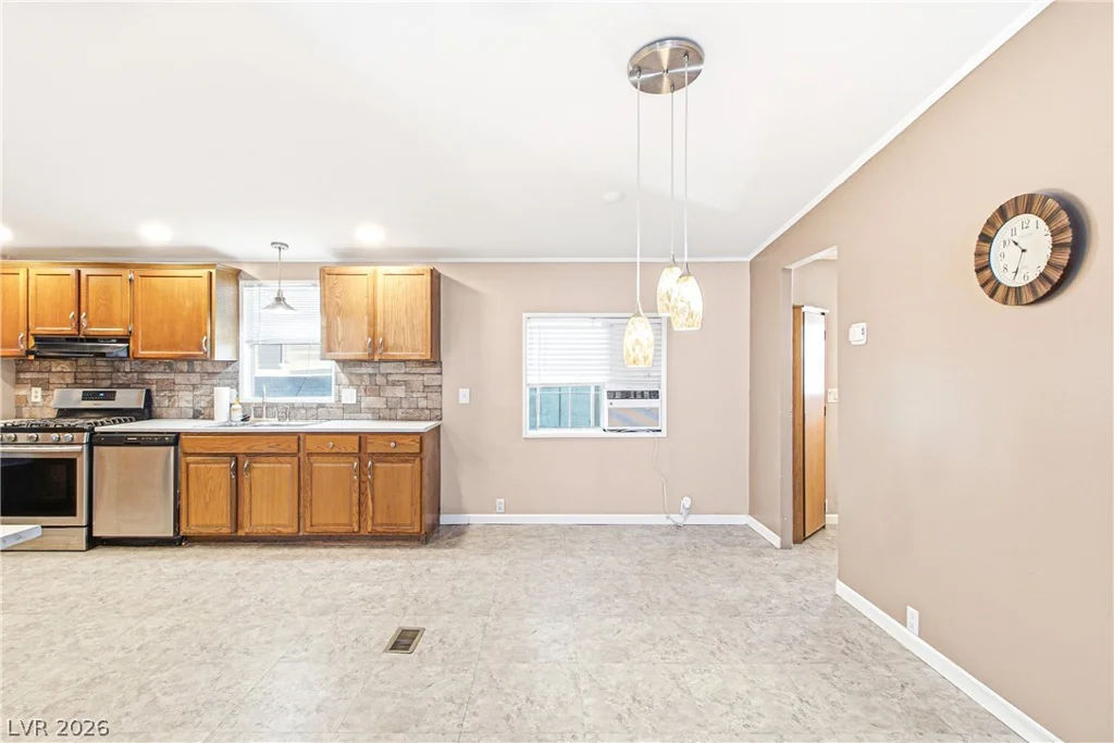6016 Great Smoky, Las Vegas, NV 89156