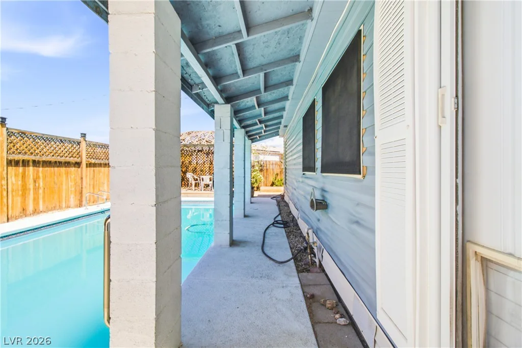 6016 Great Smoky, Las Vegas, NV 89156