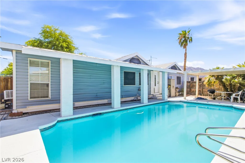 6016 Great Smoky, Las Vegas, NV 89156