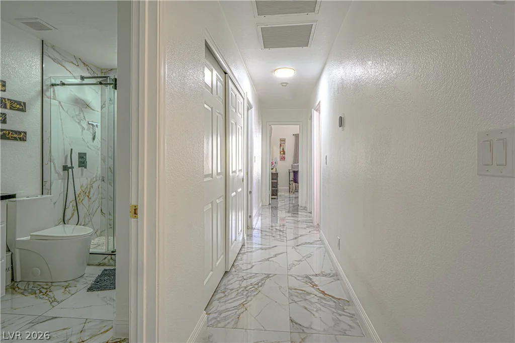 1825 Stonington, Las Vegas, NV 89108