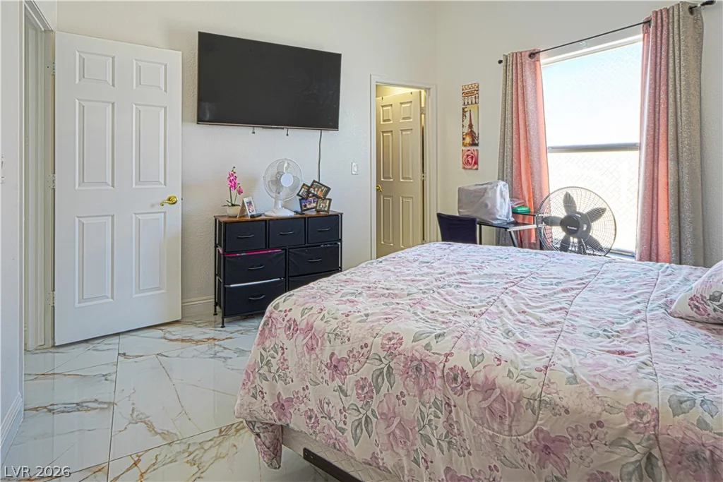 1825 Stonington, Las Vegas, NV 89108