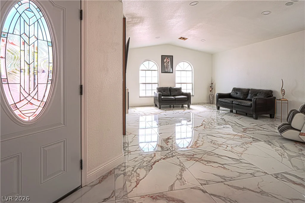 1825 Stonington, Las Vegas, NV 89108