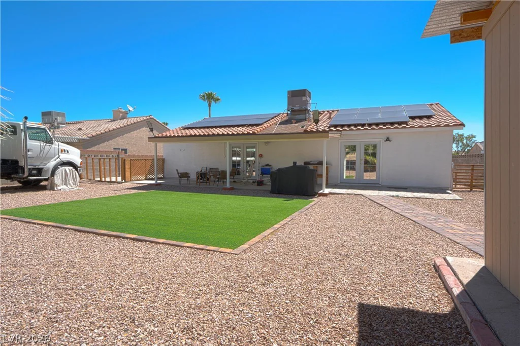 1825 Stonington, Las Vegas, NV 89108