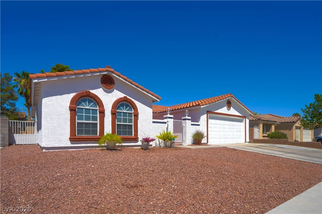 1825 Stonington, Las Vegas, NV 89108