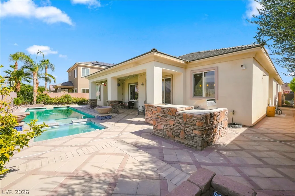 7208 Crandon Park, Las Vegas, NV 89131