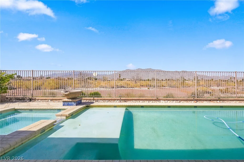 7208 Crandon Park, Las Vegas, NV 89131