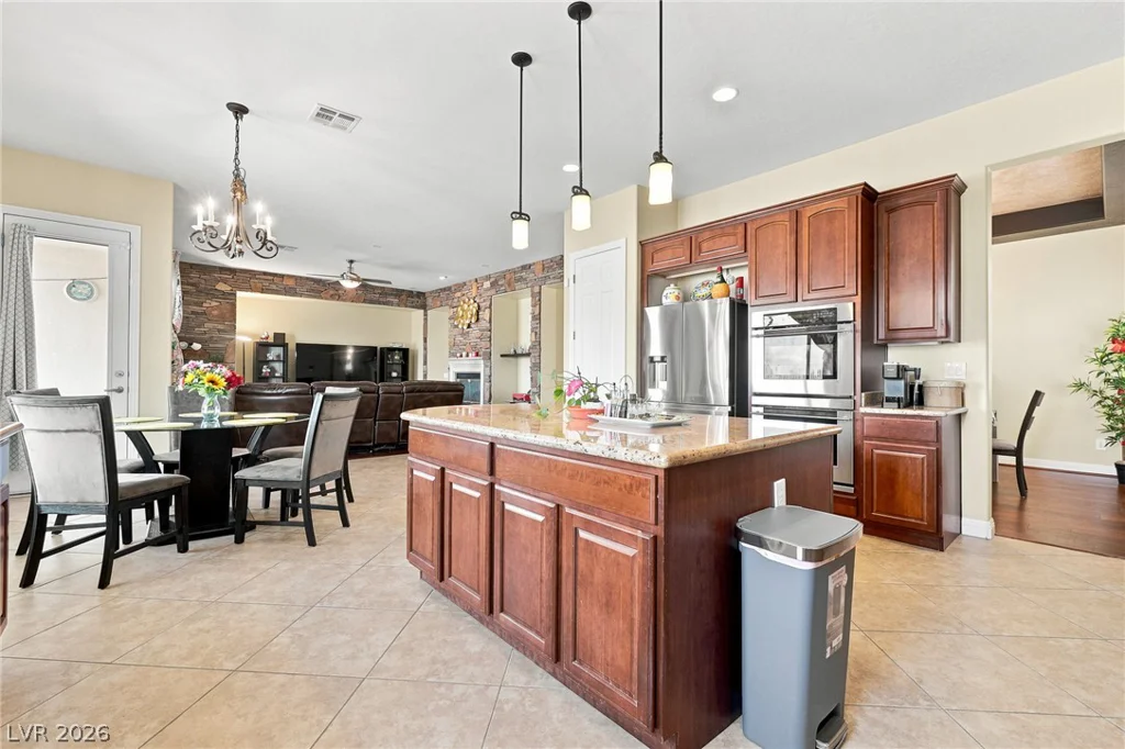 7208 Crandon Park, Las Vegas, NV 89131