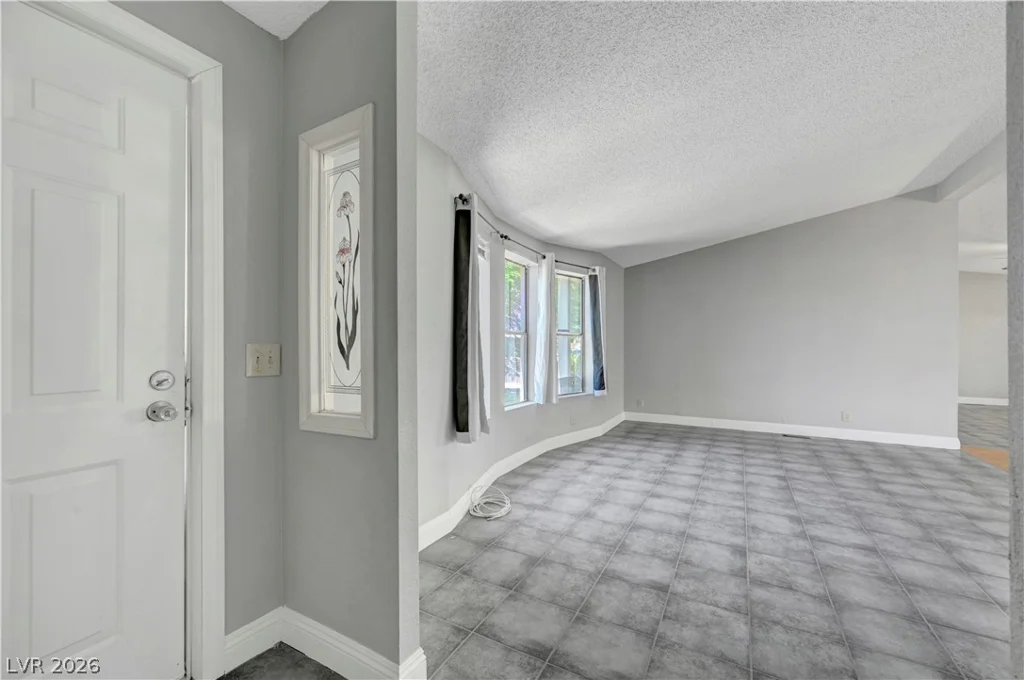 5997 Castlemont, Las Vegas, NV 89156