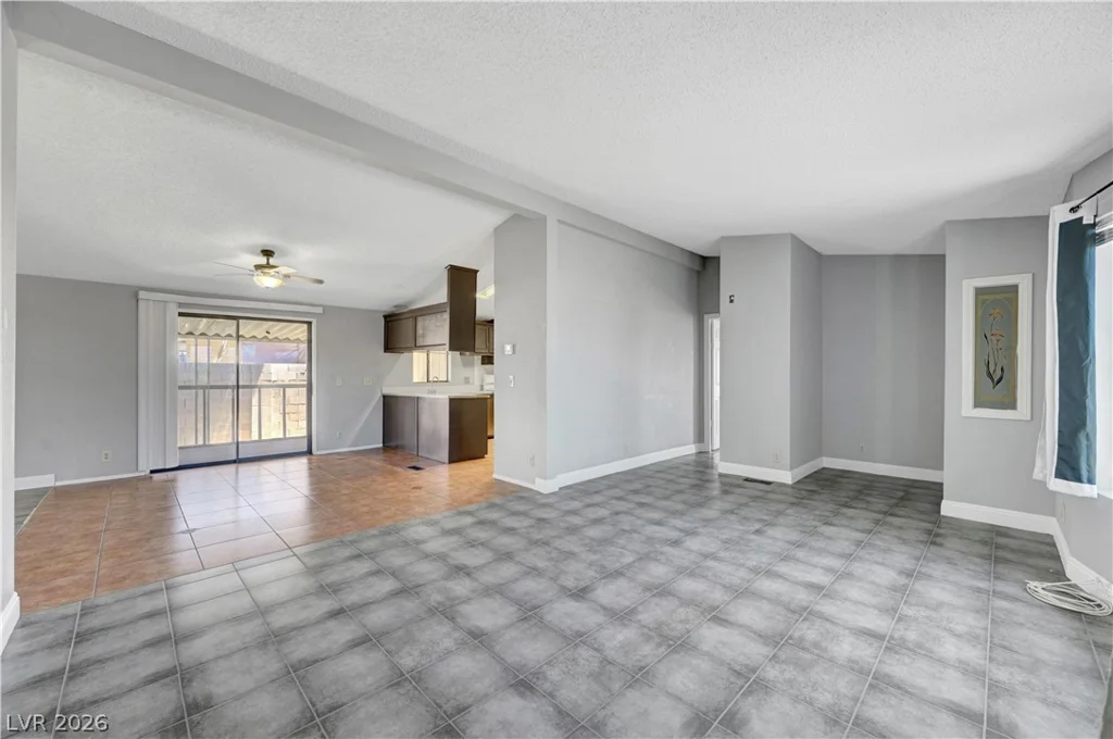 5997 Castlemont, Las Vegas, NV 89156