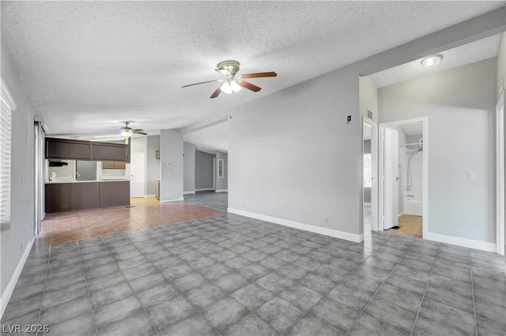 5997 Castlemont, Las Vegas, NV 89156
