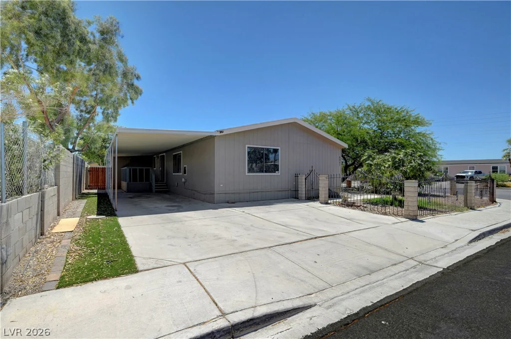 5997 Castlemont, Las Vegas, NV 89156