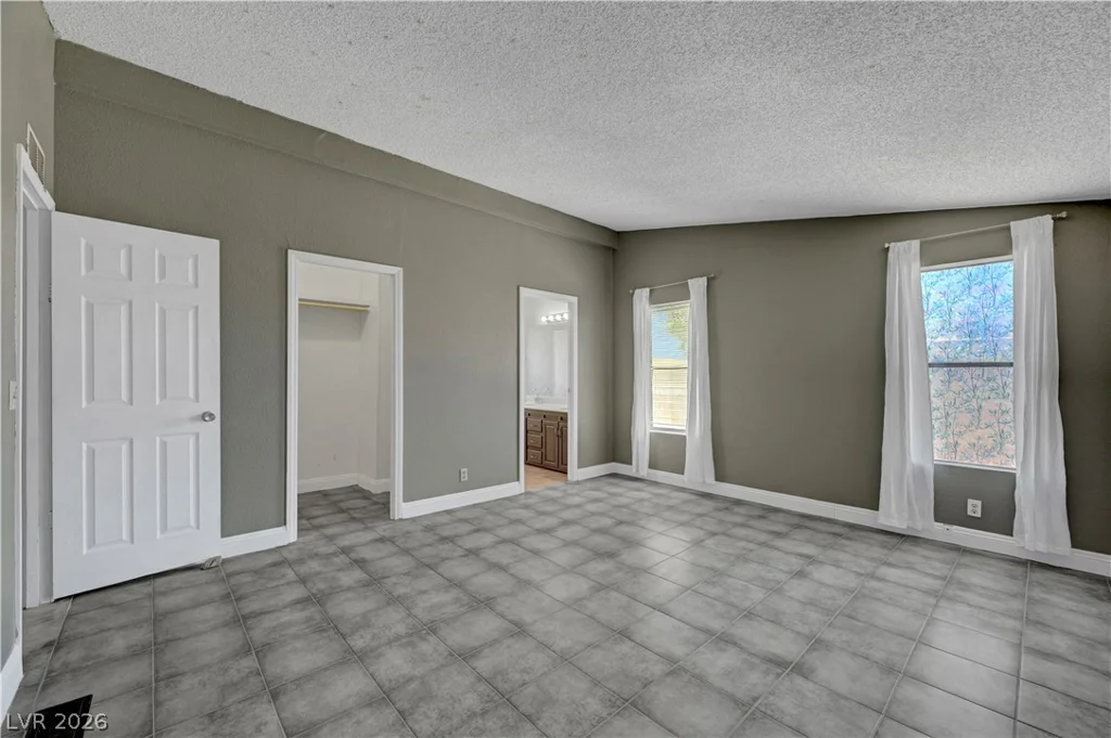 5997 Castlemont, Las Vegas, NV 89156