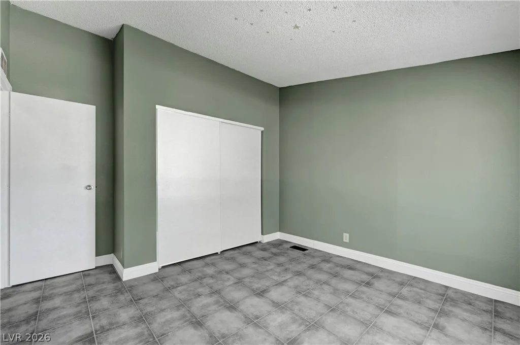 5997 Castlemont, Las Vegas, NV 89156