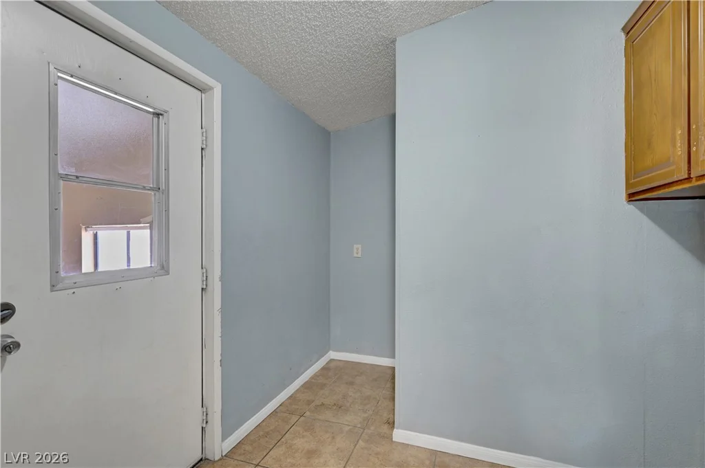 5997 Castlemont, Las Vegas, NV 89156