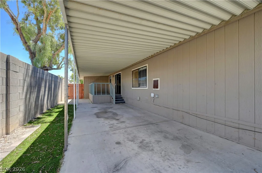 5997 Castlemont, Las Vegas, NV 89156