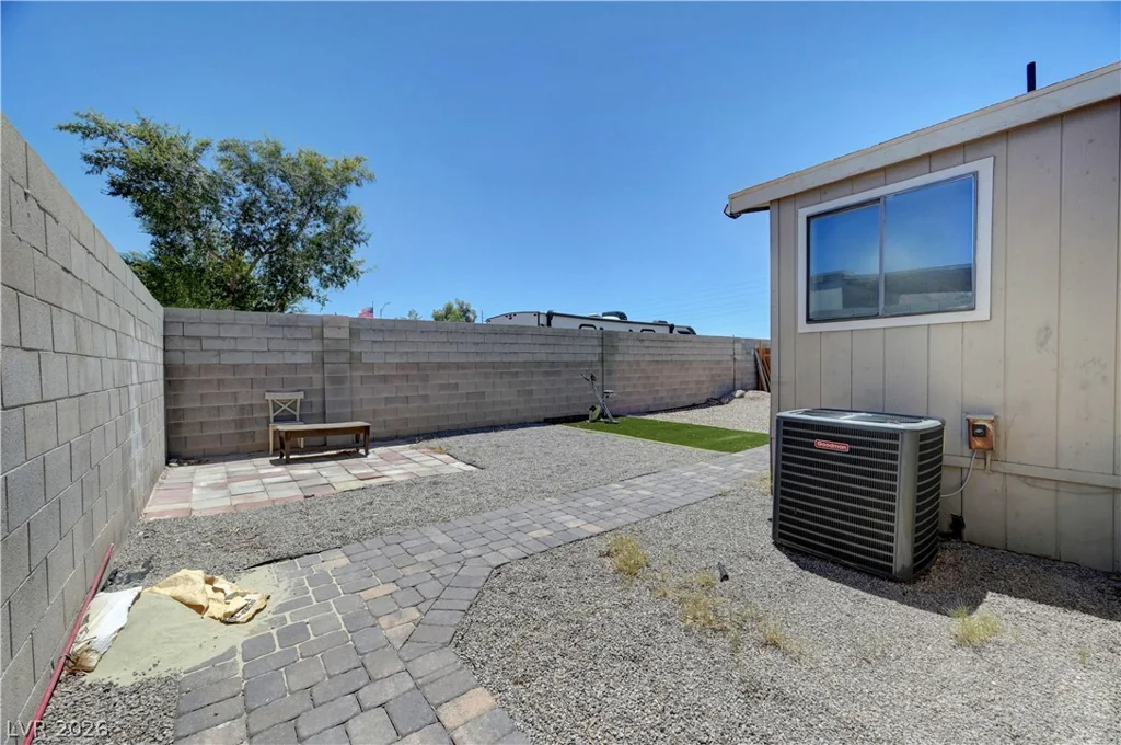 5997 Castlemont, Las Vegas, NV 89156