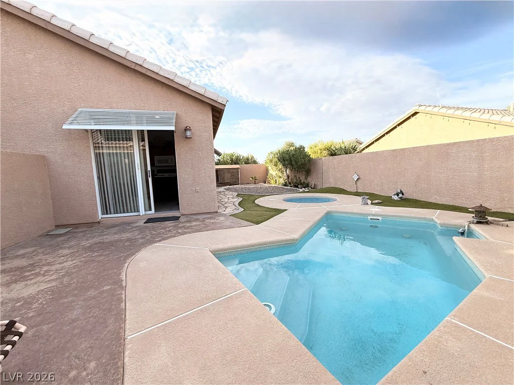 242 Pleasant Pebble, Henderson, NV 89074