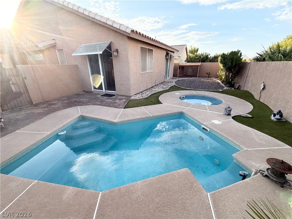 242 Pleasant Pebble, Henderson, NV 89074