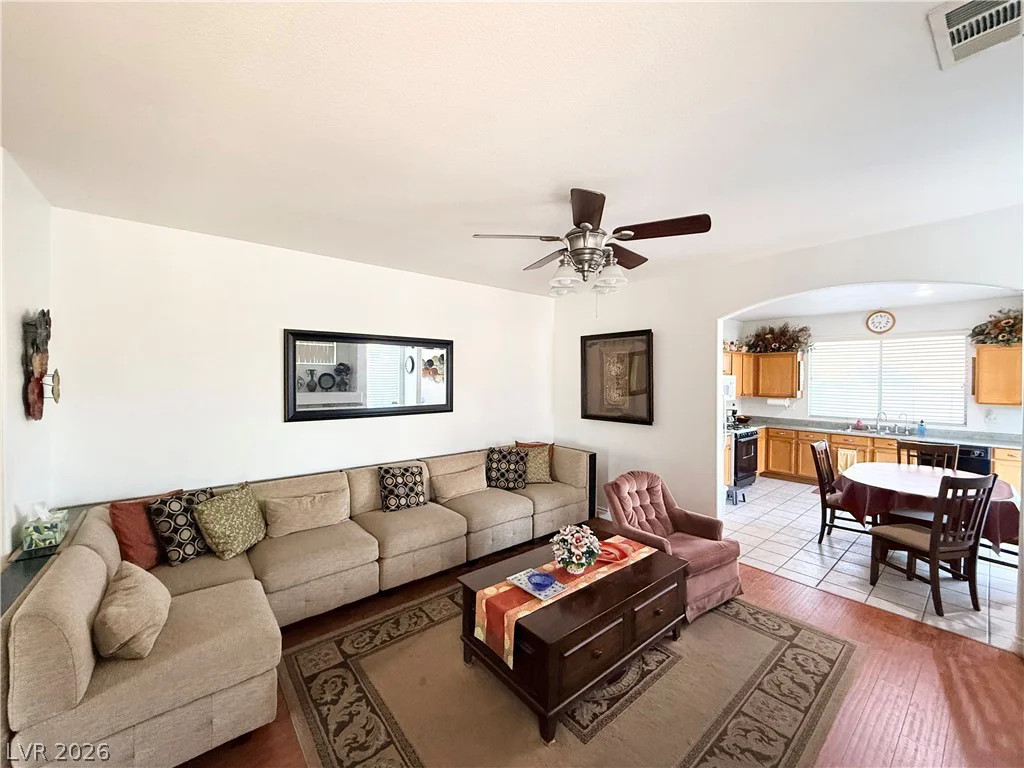 242 Pleasant Pebble, Henderson, NV 89074