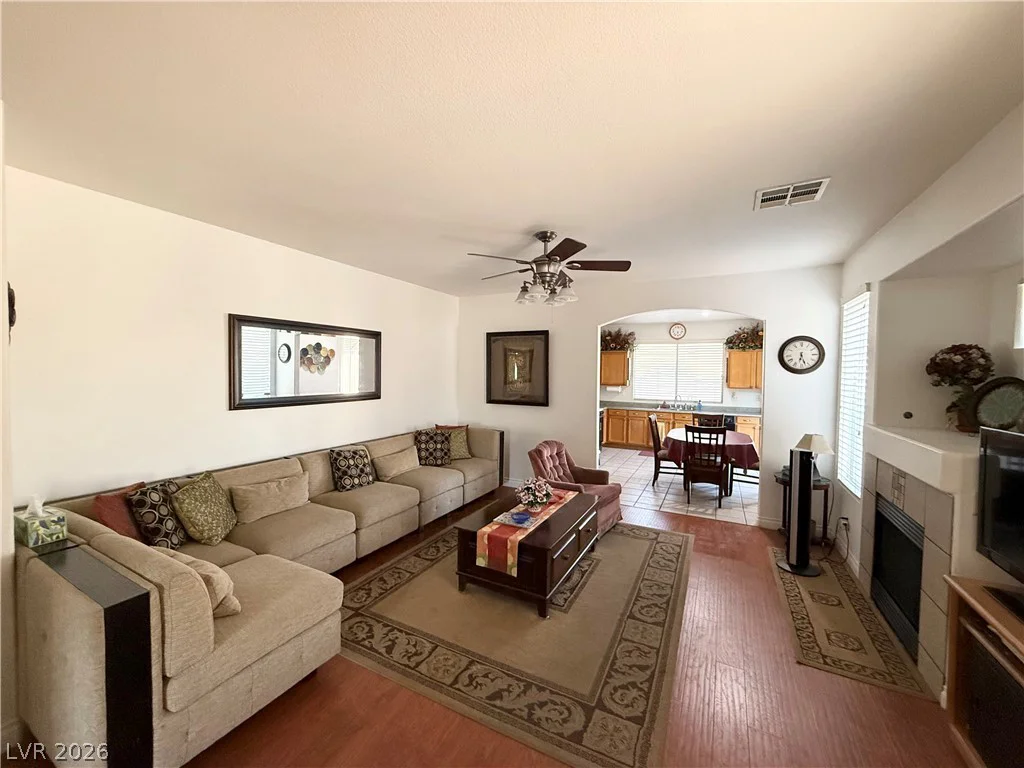 242 Pleasant Pebble, Henderson, NV 89074