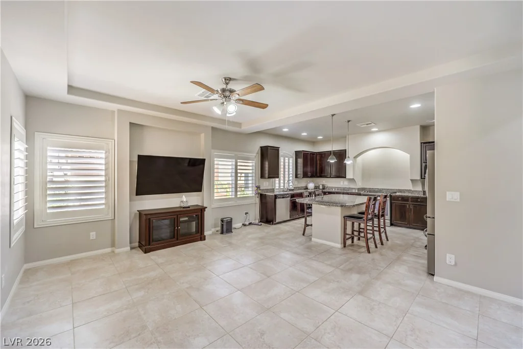 6042 Crown Palms, Las Vegas, NV 89139